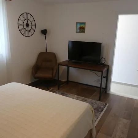 Madonna Guest house 3*