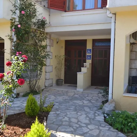Madonna Guest house 3*