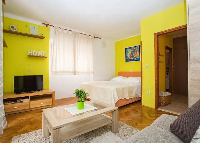 Gostinjska kuća Madonna 3*